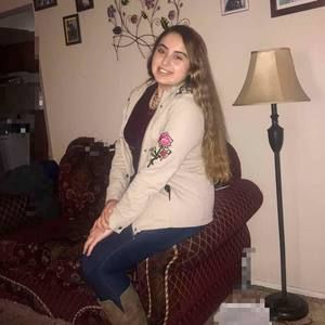 Meet your Posher, Carla